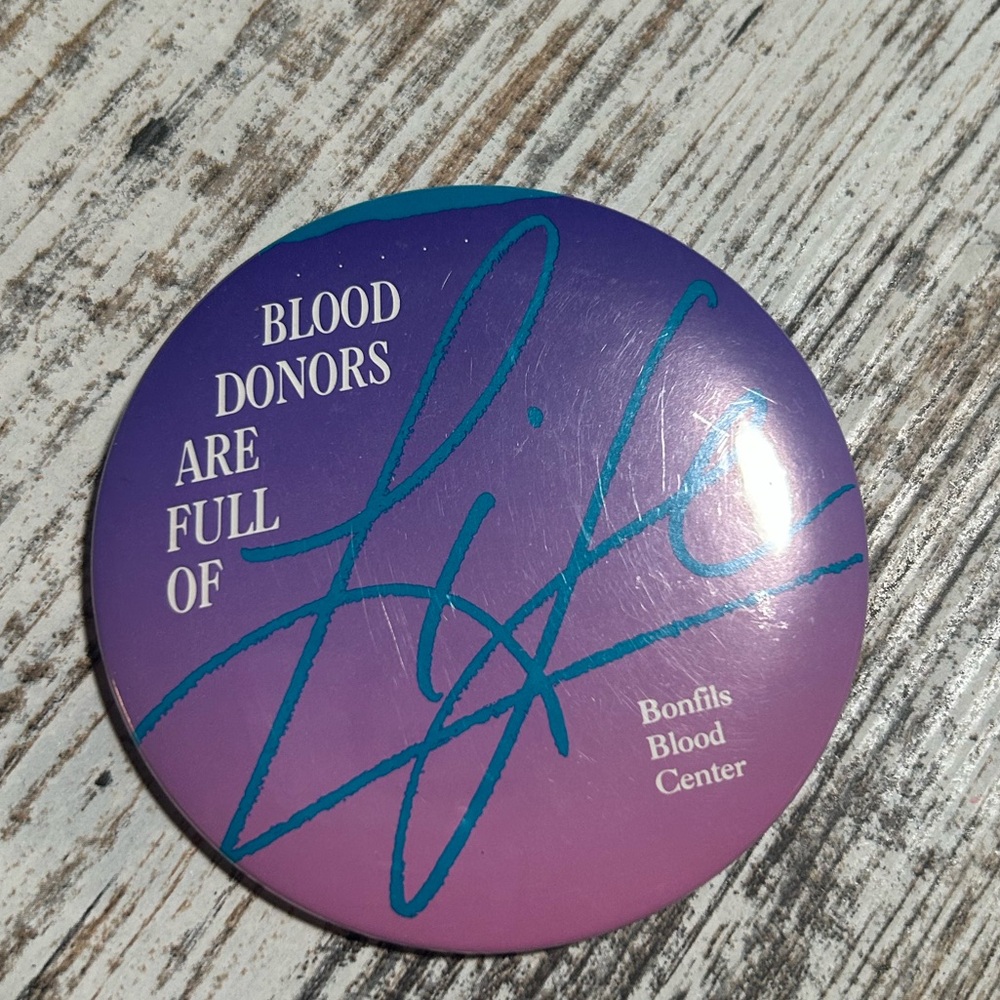 Blood Donors Are Full of Life Pin - Purple Gradient